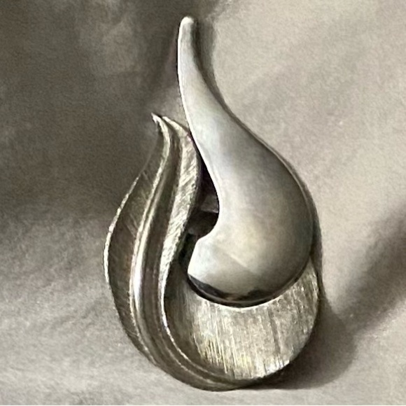 ๐2/$20 Sterling Silver Edward Weston Shell Inspired Brooch 3โx1.7โ - Picture 4 of 4